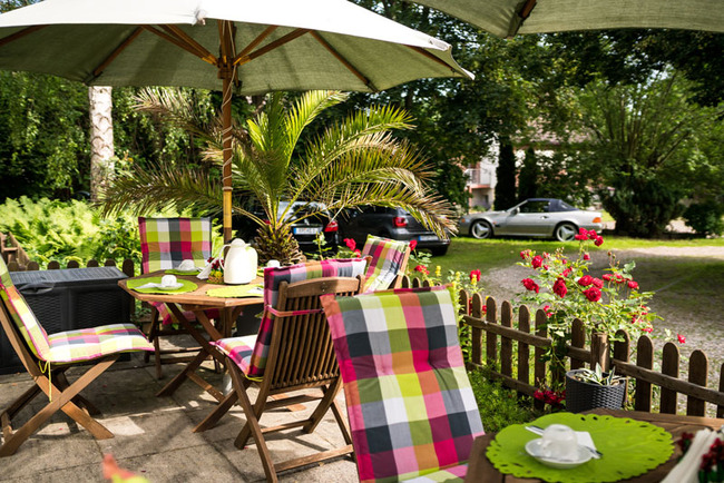 Tisch auf der Terrasse
